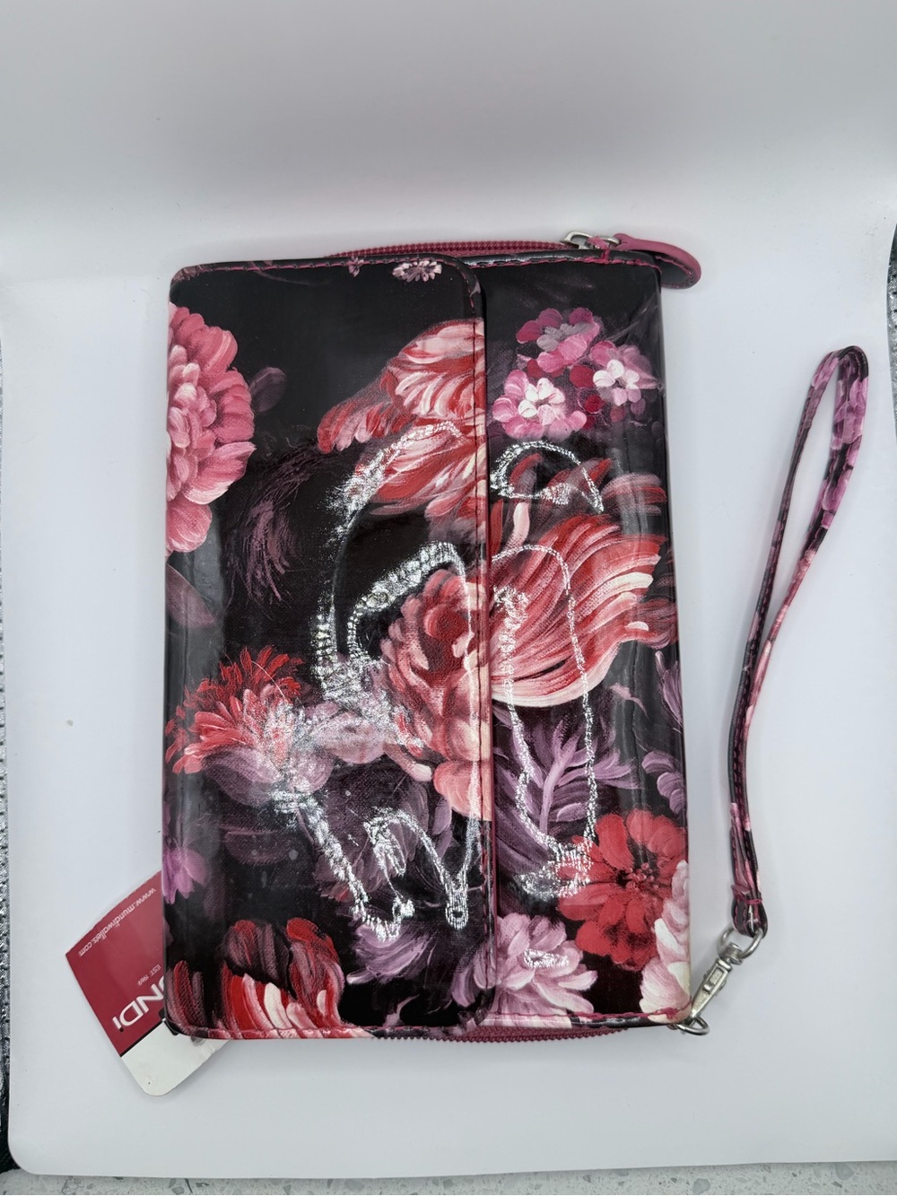 NWT Mundi Floral Wristlet Clutch Wallet